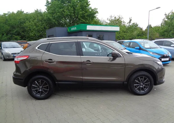 samochody osobowe Nissan Qashqai cena 57900 przebieg: 49000, rok produkcji 2014 z Ustka